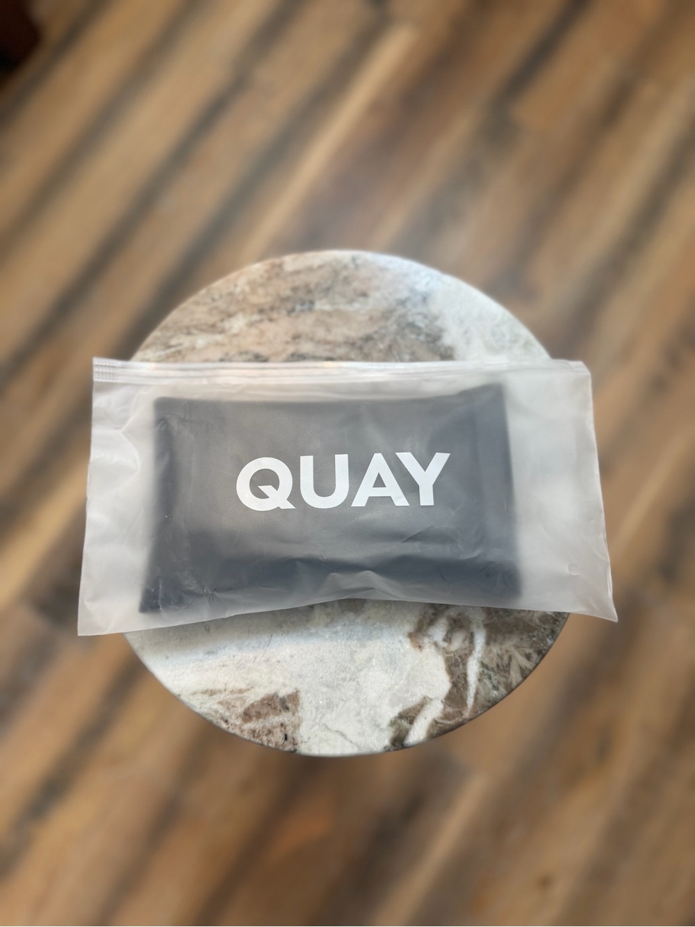 QUAY sunglasses - Picture 2 of 6